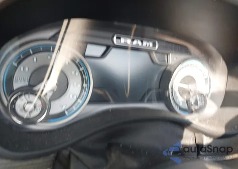 2021 Ram 1500 Limited 4X2 5'7 Box z USA, uszkodzony, nr VIN 1C6RREHT4MN769125